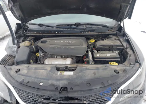 2015 Chrysler 200 Limited z USA, uszkodzony, nr VIN 1C3CCCAB0FN598418